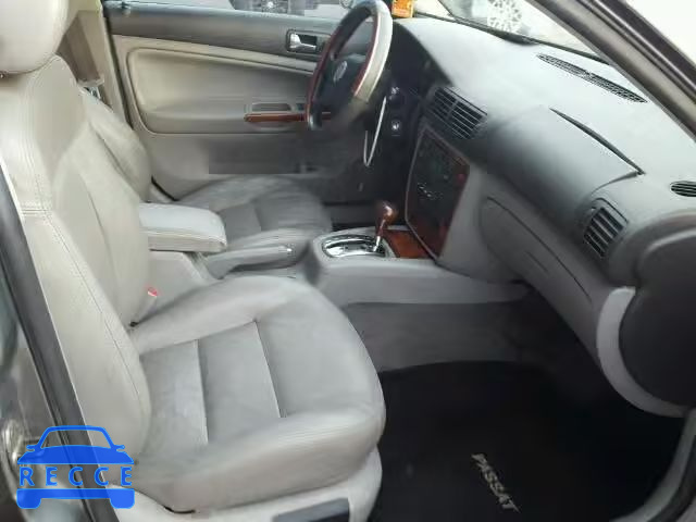 2003 VOLKSWAGEN PASSAT GLX WVWRH63B13P184571 зображення 4