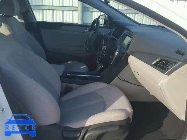 2016 HYUNDAI SONATA SE 5NPE24AF1GH329846 Bild 4