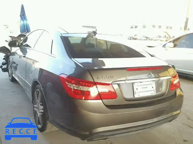 2010 MERCEDES-BENZ E550 WDDKJ7CB3AF008478 зображення 2