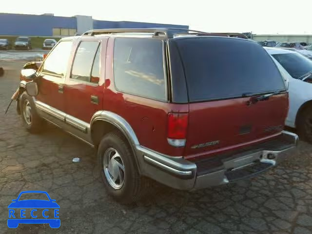 1998 CHEVROLET BLAZER 1GNDT13W8W2204578 image 2