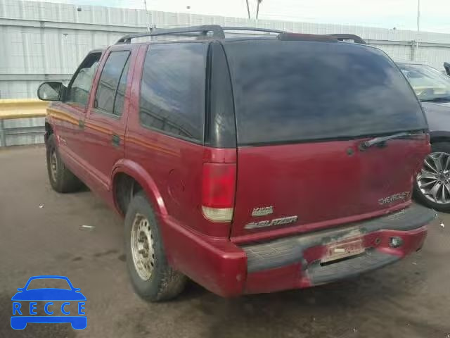 2002 CHEVROLET BLAZER 1GNDT13W32K228457 Bild 2