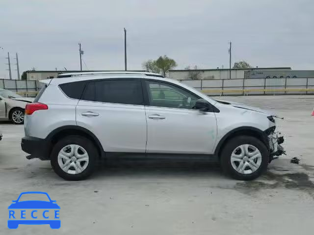 2015 TOYOTA RAV4 LE JTMZFREV3FD062556 зображення 9