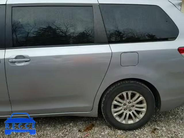 2011 TOYOTA SIENNA XLE 5TDYK3DC6BS167918 зображення 9