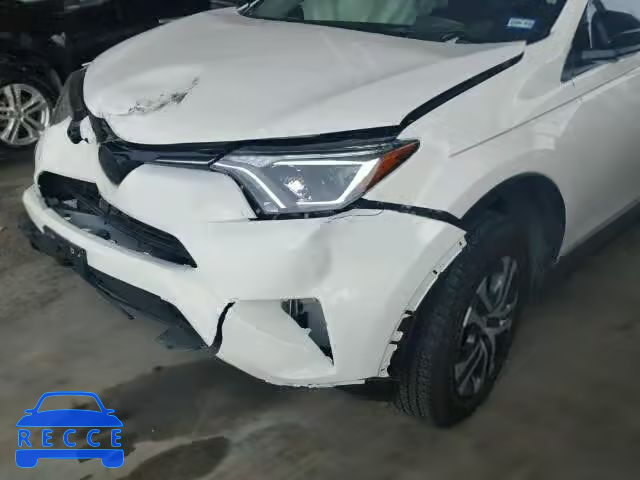 2016 TOYOTA RAV4 LE JTMZFREVXGJ088154 зображення 9