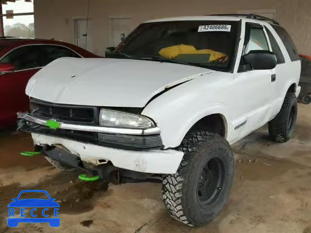 2000 CHEVROLET BLAZER 1GNCT18W3YK136441 Bild 1