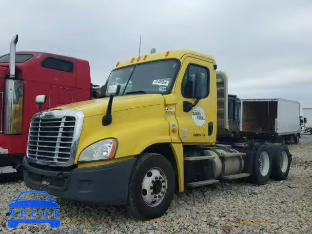 2014 FREIGHTLINER CASCADIA 1 3AKJGEDV9ESFZ2572 Bild 1