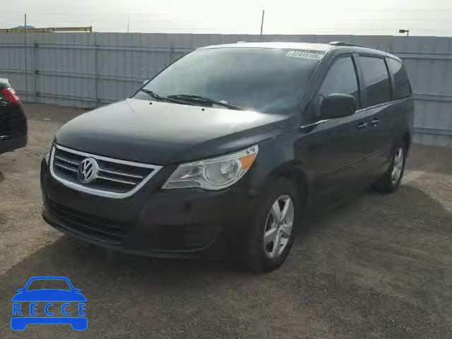 2011 VOLKSWAGEN ROUTAN SEL 2V4RW5DG7BR698597 Bild 1