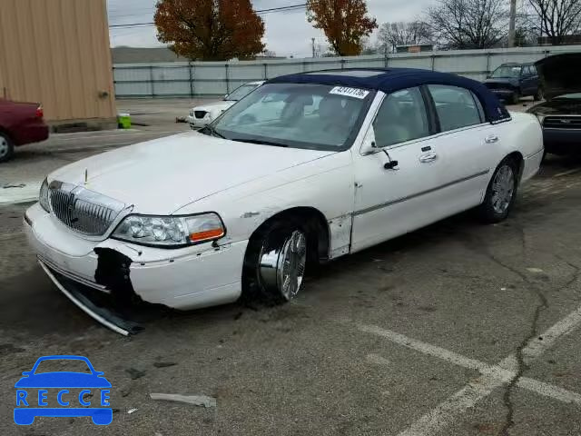 2003 LINCOLN TOWN CAR C 1LNHM83W23Y625393 Bild 1