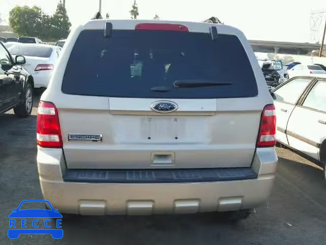 2011 FORD ESCAPE XLT 1FMCU9D7XBKC38602 image 9