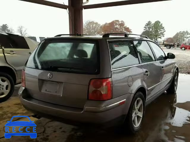 2004 VOLKSWAGEN PASSAT GLX WVWWH63B44E271378 image 3