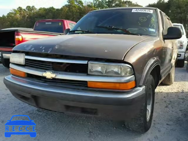 1998 CHEVROLET BLAZER 1GNCS13W8WK120999 image 1