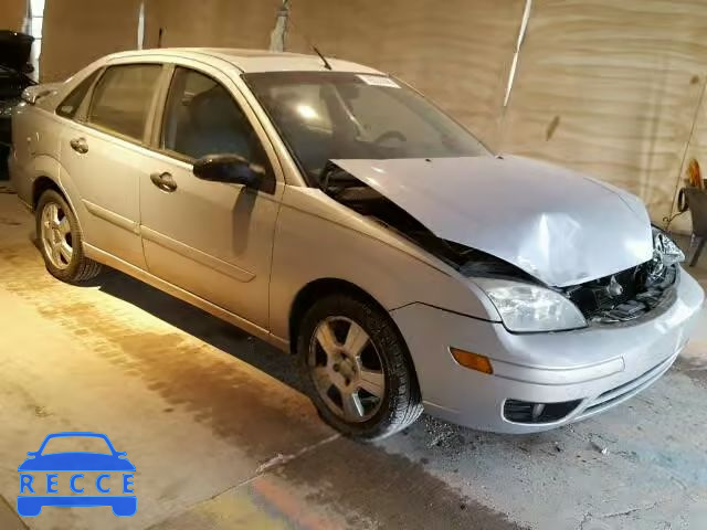 2005 FORD FOCUS ZX4 1FAFP34N95W123240 image 0