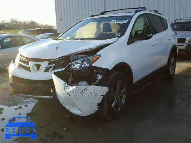 2015 TOYOTA RAV4 XLE JTMRFREV1FD115416 image 1