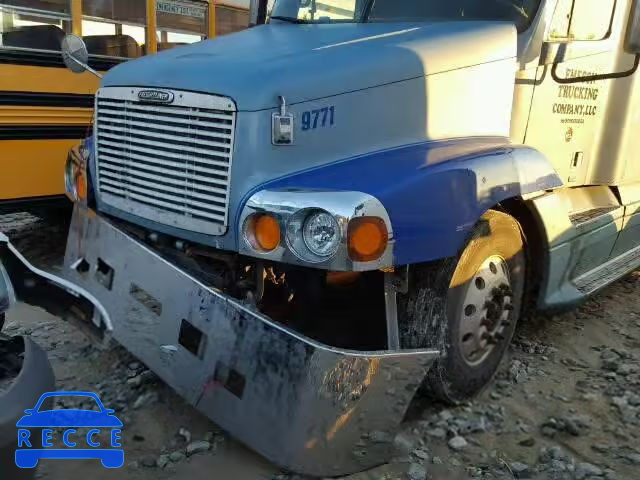 2002 FREIGHTLINER CONVENTION 1FUJBBCG42LG29373 image 8