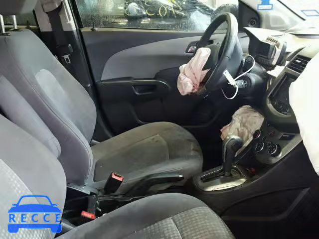 2013 CHEVROLET SONIC LS 1G1JA5SH5D4212501 зображення 4