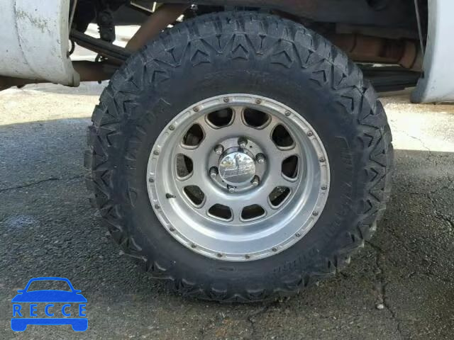 2003 GMC SIERRA K15 1GTEK19T03E239977 image 8