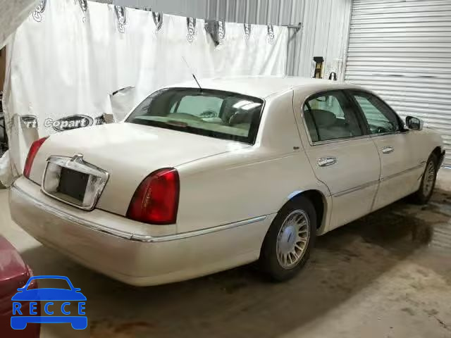 2002 LINCOLN TOWN CAR C 1LNHM83WX2Y637628 image 4