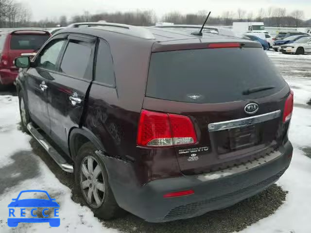 2011 KIA SORENTO BA 5XYKT3A14BG045884 Bild 2