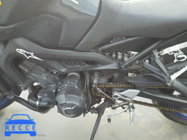 2014 YAMAHA FZ09 JYARN33E0EA003690 Bild 8