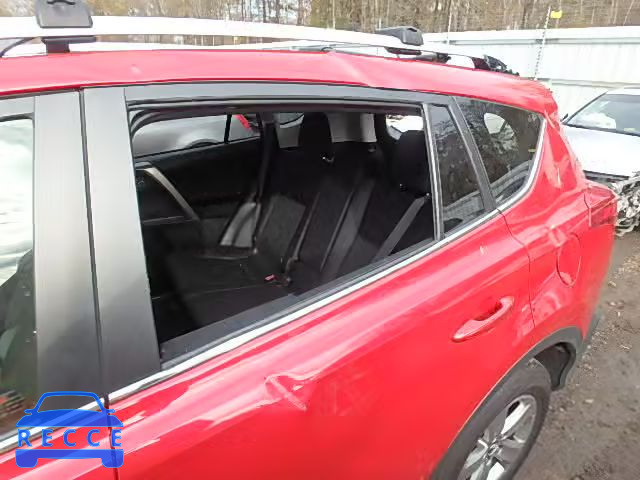 2015 TOYOTA RAV4 XLE JTMWFREV3FJ032428 image 9