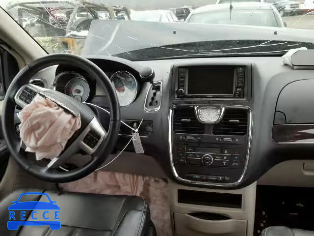 2014 CHRYSLER Town and Country 2C4RC1BG2ER440538 зображення 8