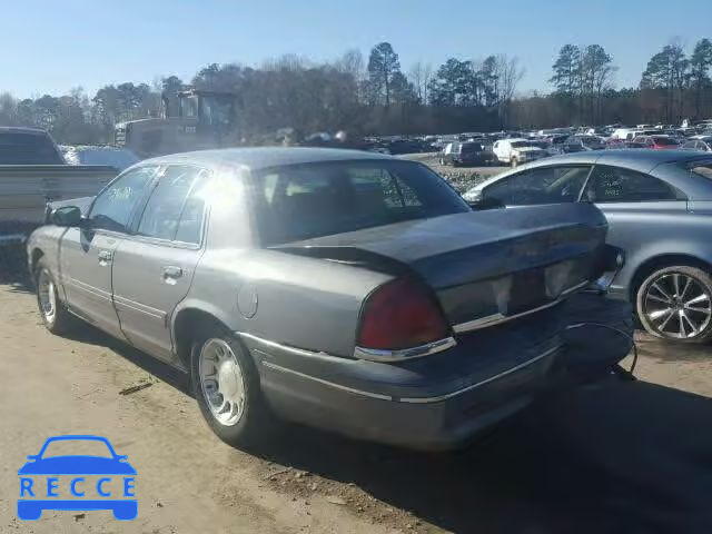 1999 FORD CROWN VICT 2FAFP74WXXX211687 Bild 2