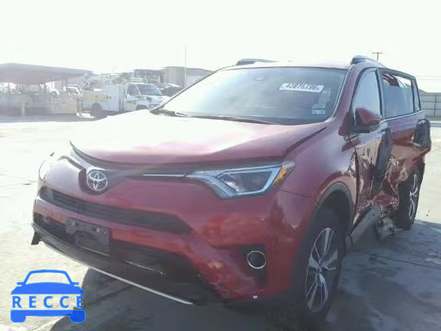 2016 TOYOTA RAV4 XLE JTMWFREV7GJ082346 image 1