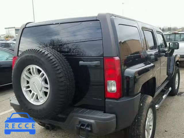 2006 HUMMER H3 SUV 5GTDN136668326560 image 3
