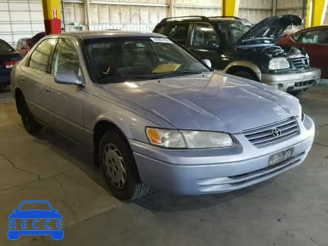 1998 TOYOTA CAMRY CE/L JT2BG22K6W0139694 Bild 0