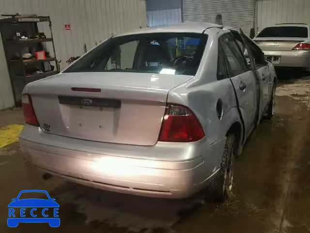 2006 FORD FOCUS ZX4 1FAHP34N96W257949 image 3