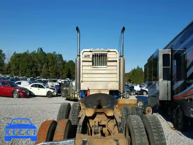 2005 PETERBILT CONVENTION 1XP5DB0X95D853059 Bild 5