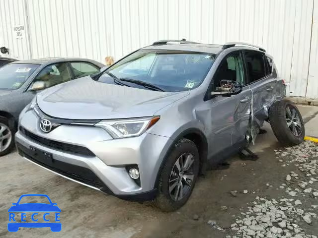 2016 TOYOTA RAV4 XLE 2T3RFREV4GW470827 image 1