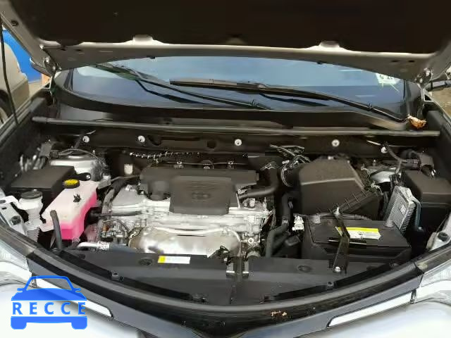 2016 TOYOTA RAV4 XLE 2T3RFREV4GW470827 image 6