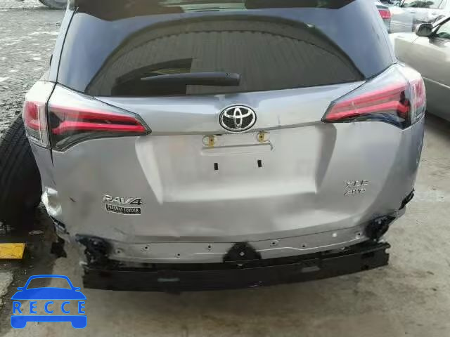 2016 TOYOTA RAV4 XLE 2T3RFREV4GW470827 image 8