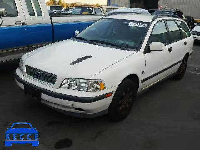 2000 VOLVO V40 YV1VW2553YF526601 image 1