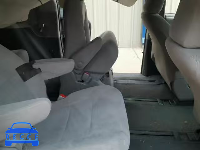 2015 TOYOTA SIENNA 5TDZK3DC8FS550592 image 5