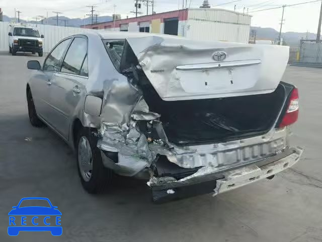 2004 TOYOTA CAMRY LE/X 4T1BE32KX4U872383 image 2
