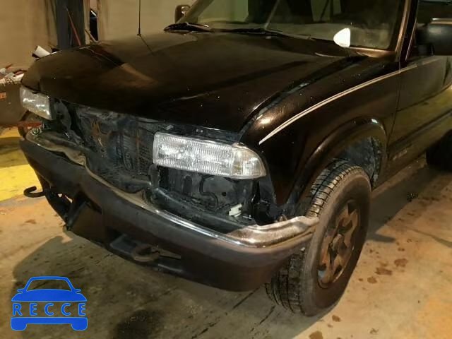 2001 CHEVROLET BLAZER 1GNCT18W91K120010 image 9