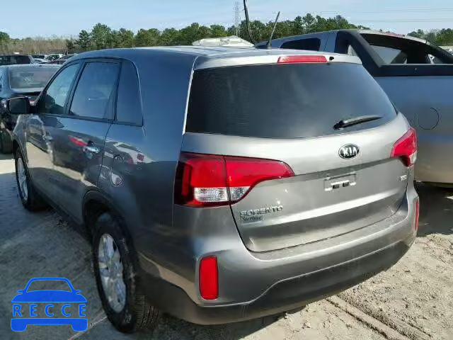 2015 KIA SORENTO LX 5XYKT3A69FG558355 Bild 2