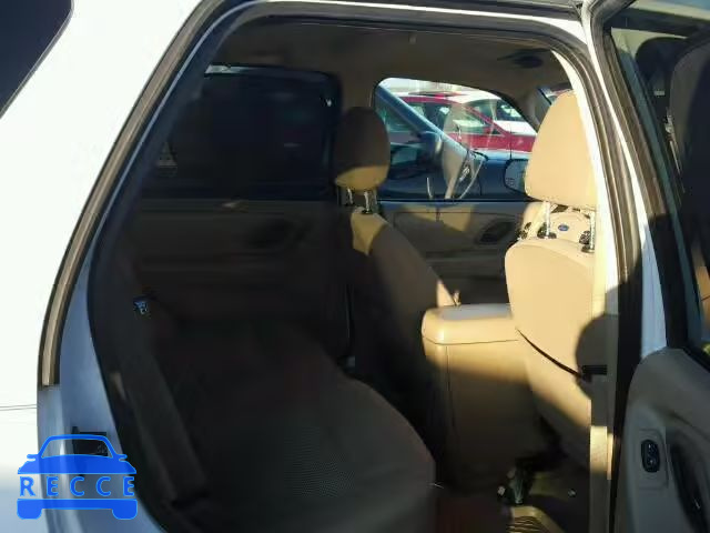 2005 FORD ESCAPE XLT 1FMYU93105KD17655 image 5