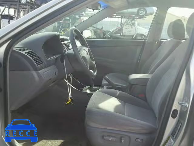2004 TOYOTA CAMRY LE/X 4T1BF32K24U575489 image 4