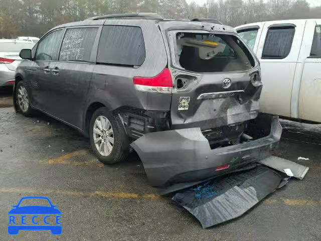 2011 TOYOTA SIENNA XLE 5TDYK3DC4BS112187 Bild 2