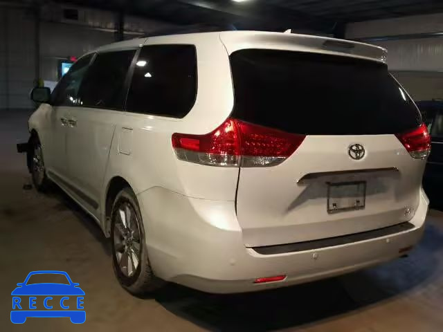 2011 TOYOTA SIENNA XLE 5TDDK3DC8BS021776 image 2