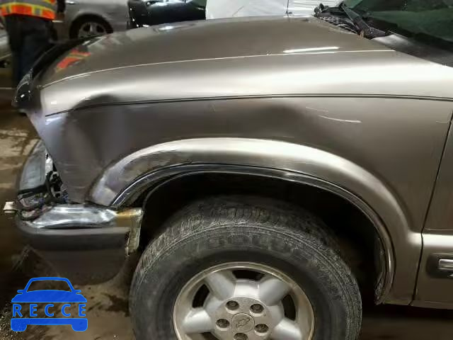 2000 CHEVROLET BLAZER 1GNDT13W3Y2384457 image 9