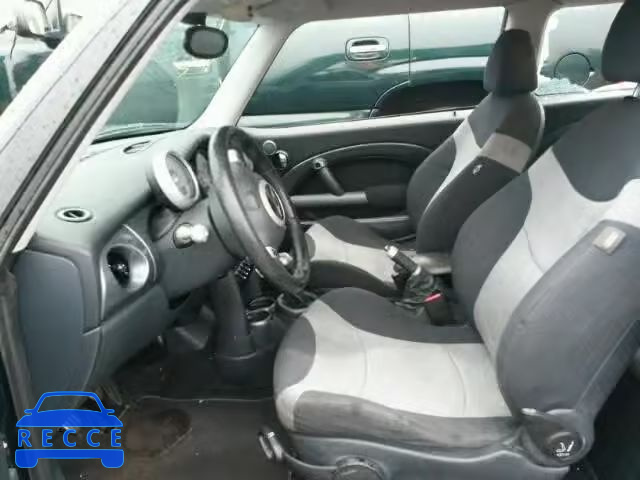 2004 MINI COOPER S WMWRE33454TD76464 зображення 4