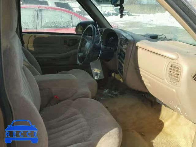 2002 CHEVROLET S10 1GCCS19W828128284 image 4