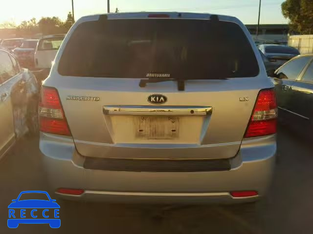 2008 KIA SORENTO EX KNDJD735685790699 image 8