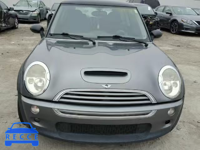 2004 MINI COOPER S WMWRE33414TD76705 image 9
