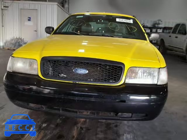 2005 FORD CROWN VIC 2FAHP71W25X132749 image 9
