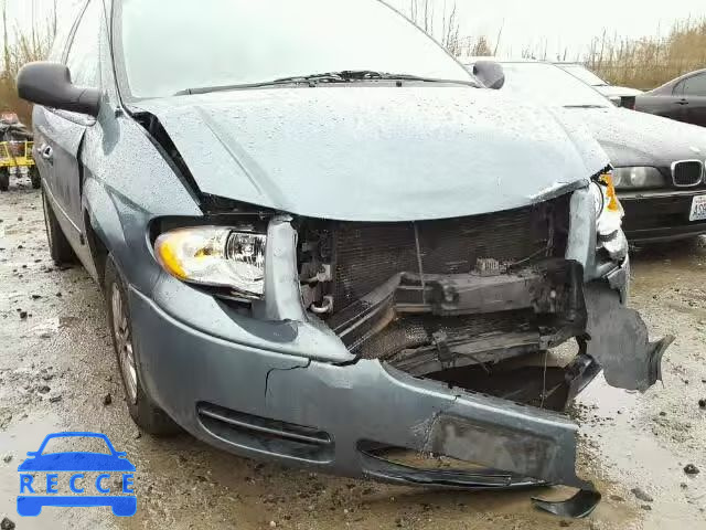 2005 CHRYSLER Town and Country 2C4GP44RX5R558865 image 8
